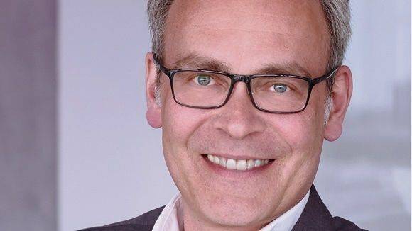 Klein anfangen, dann ausbauen: Björn Portillo, Hmmh, über Digitalisierungsstrategien.