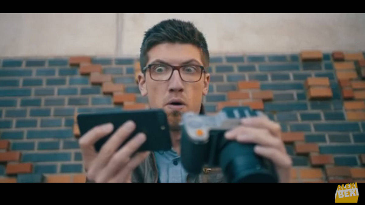 Alexi Bexi alias Alex Böhm testet unter anderem Technik in seinen Youtube-Videos - und erreicht damit 1,1 Millionen Abonnenten