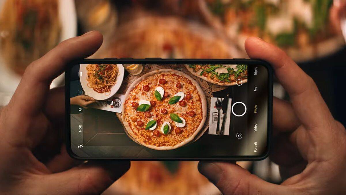 Wer kennt's nicht - eine XXL-Pizza ist schwer zu fotografieren, aber einfach zu teilen