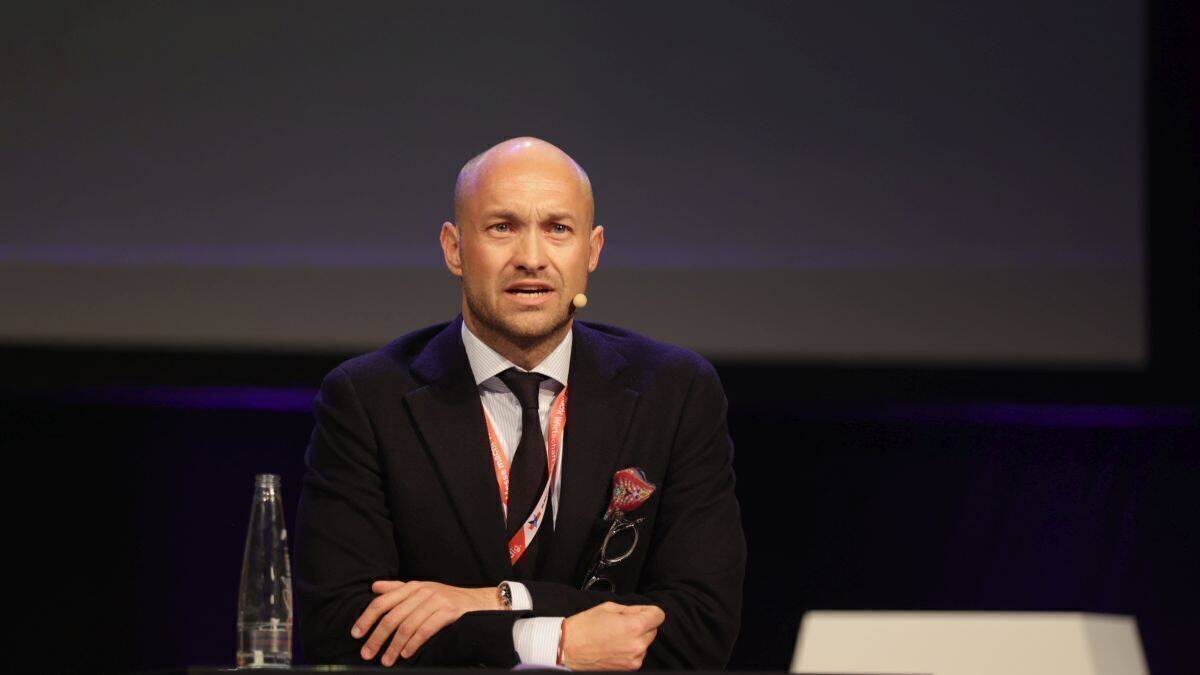 Christoph Pietsch, CGO der Publicis Groupe, hielt eine sehr engagierte Laudatio auf Jung von Matt Sports.