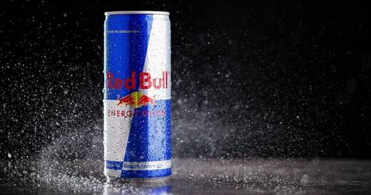 Red Bull bringt sich ins Gespräch. 