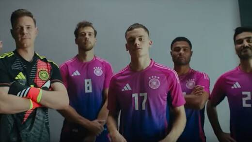 Die Nationalmannschaft fühlt sich wohl im neuen Trikot. 