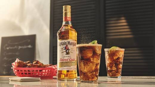 Captain Morgan schickt den Daumen in die wohlverdiente Pause