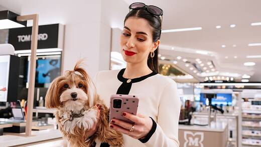 Müller verbindet Offline und Online-Einkauf