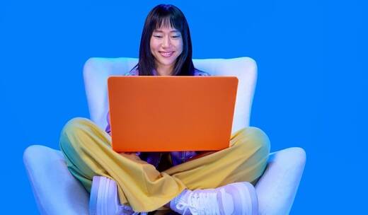 Amazon Ads begleitet Kundinnen und Kunden mit vielfältigen Lösungen durch die gesamte Customer Journey hindurch.