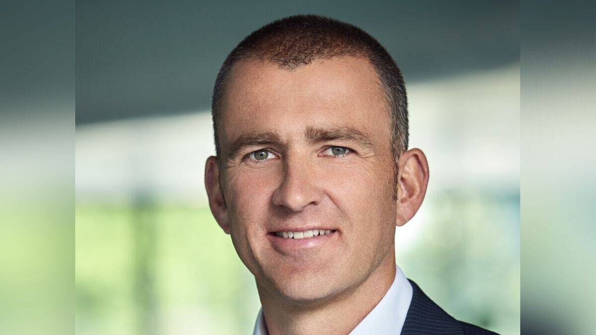 Bereits seit 1998 im BMW-Konzern übernahm Christian Ach im Frühjahr 2024 die Leitung Markt Deutschland (CEO). Von 2010 bis 2018 leitete er das deutsche Mini-Geschäft. Von 2018 bis 2021 war Ach Vertriebsleiter BMW Deutschland.