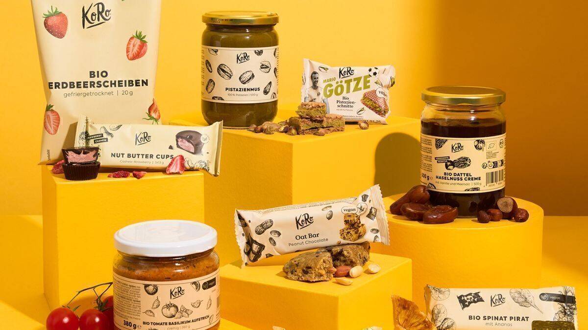 Nussmus, gefriergetrocknete Erdbeeren, Riegel. Koros Sortiment wächst weiter.