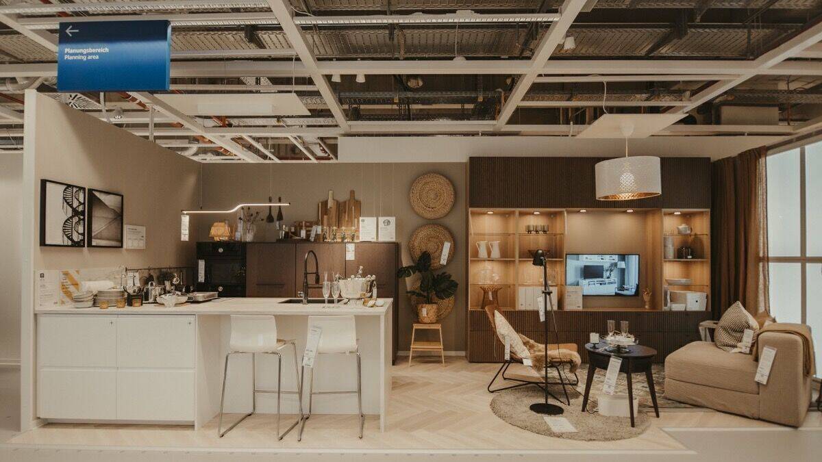 Der Fokus der Studios liegt auf Küche und Schlafzimmer, Kund.innen aber nahezu das gesamte Sortiment gemeinsam mit Ikea-Mitarbeitenden planen und bestellen.