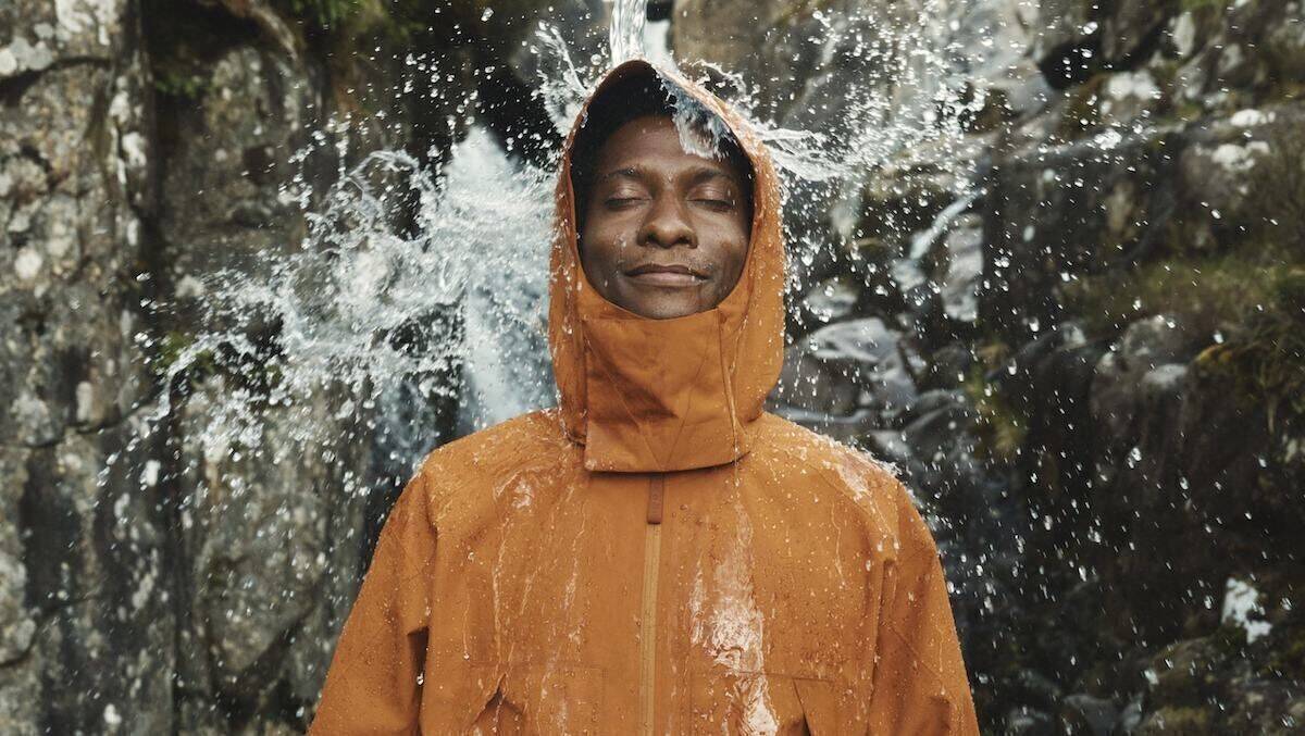 Nach Angaben des Unternehmens sind alle Teile der Outdoor-Linie aus nachhaltigen Materialien gefertigt.