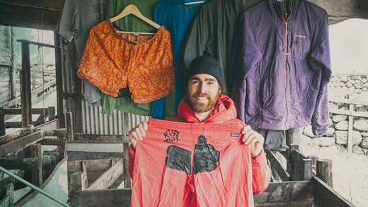 Egal welcher Bereich: Alle bei Patagonia sind dafür verantwortlich, die Unternehmenswerte umzusetzen. Sei es bei der Produktion umweltfreundlicher Produkte, dem Umgang miteinander oder der Kampagnenarbeit und Kommunikation.