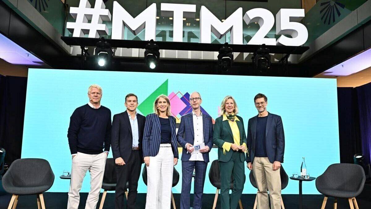 v.l.: Henrik Pabst (ProSiebenSat.1), Christoph Schneider (Prime Video), Elke Walthelm (Sky Deutschland), Moderator Torsten Zarges, Katja Wildermuth (Bayerischer Rundfunk), Andreas Briese (Youtube).