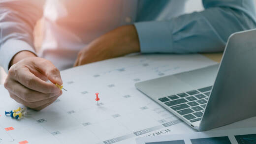 Mediplanung ist in einigen Bereichen immer noch mit viel Handarbeit verbunden. DBCFM will das ändern.