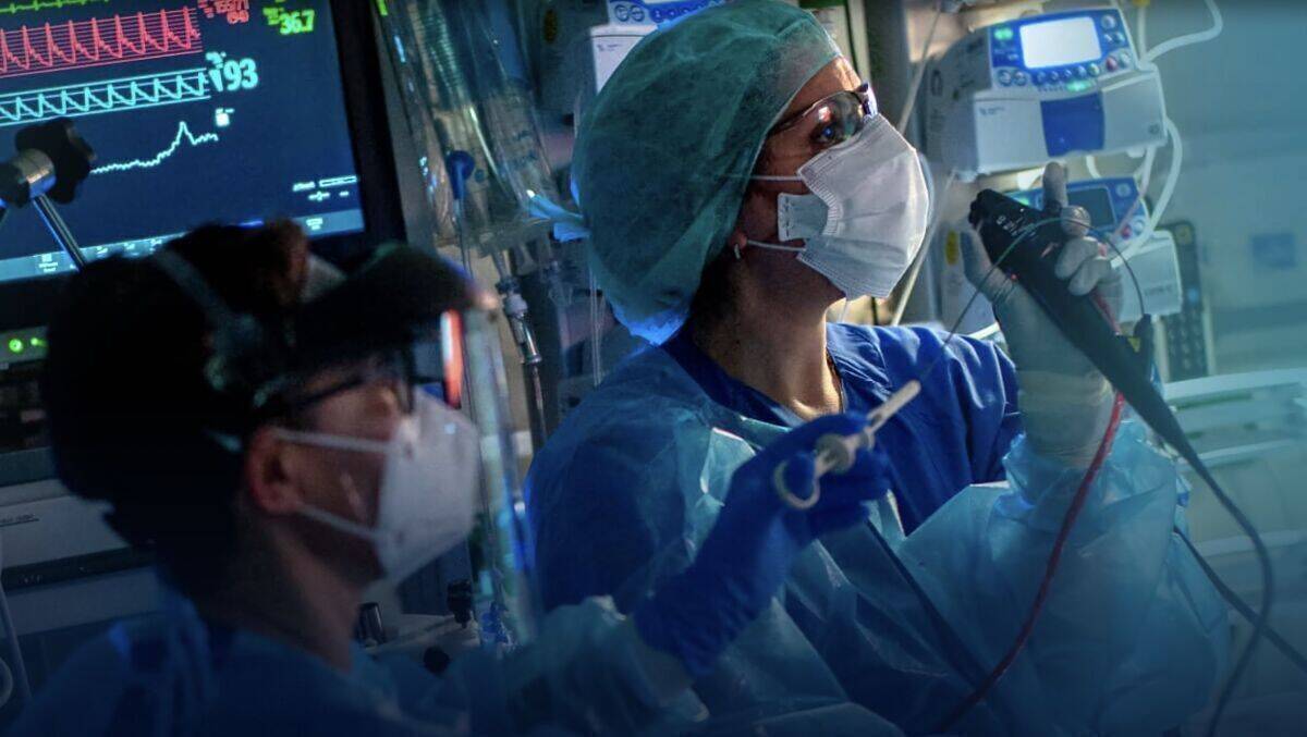 Die RBB-Doku Charité intensiv gewinnt den Grimme-Preis.