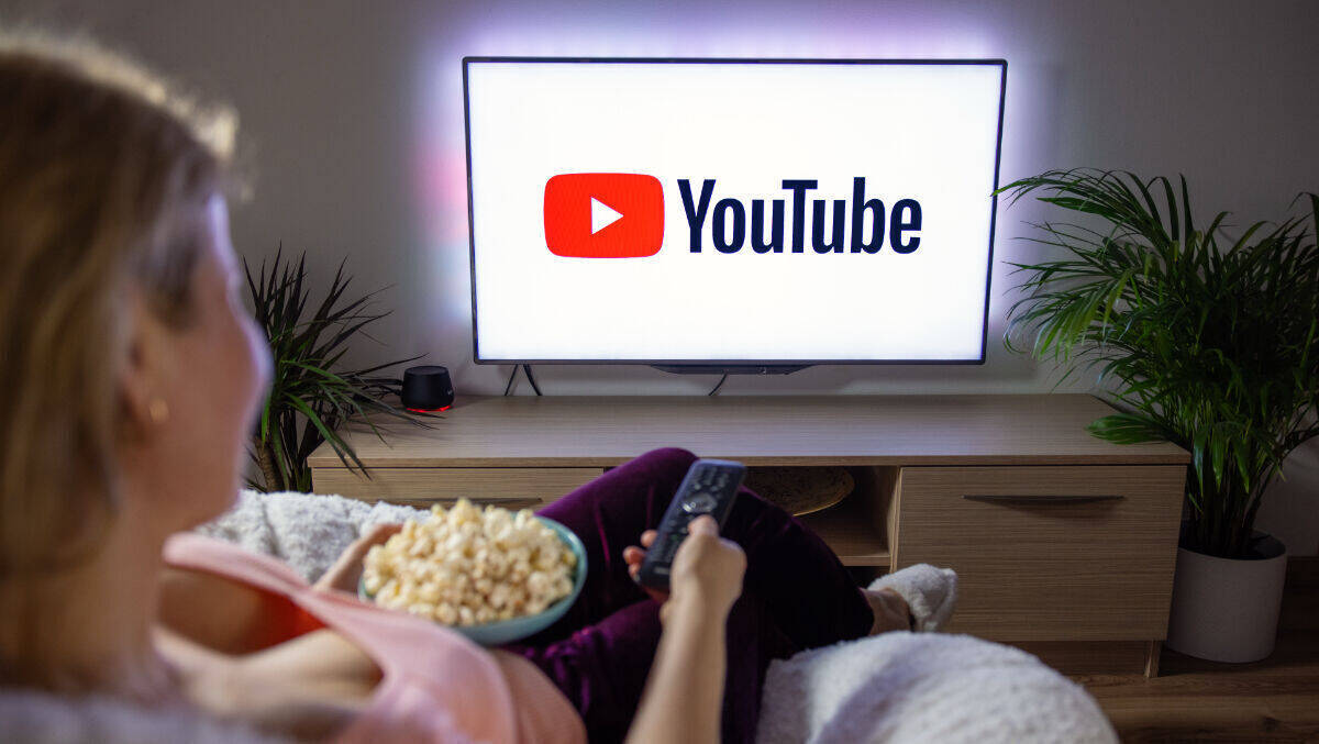 Menschen verbringen mehr Zeit mit YouTube & Co. als mit linearem TV und Netflix.