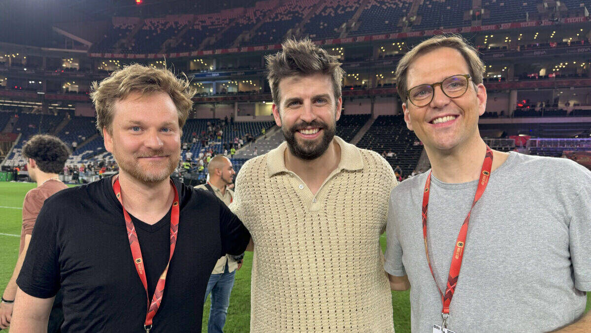 v.l.: Tobias Schiwek (CEO We Are Era), Gerard Piqué (Gründer Kings League), Christoph von Schwerin (CFO We Are Era)