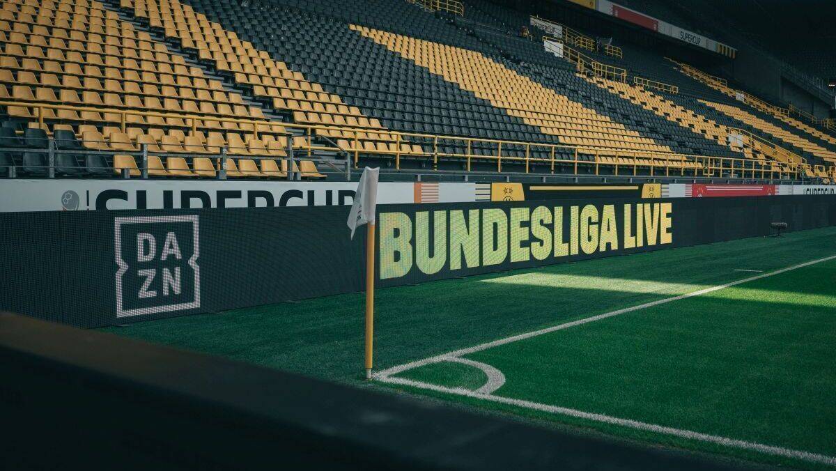 In der Saison 2025/26 teilen sich mit Sky und Dazn die TV-Rechte an der Fußball-Bundesliga.