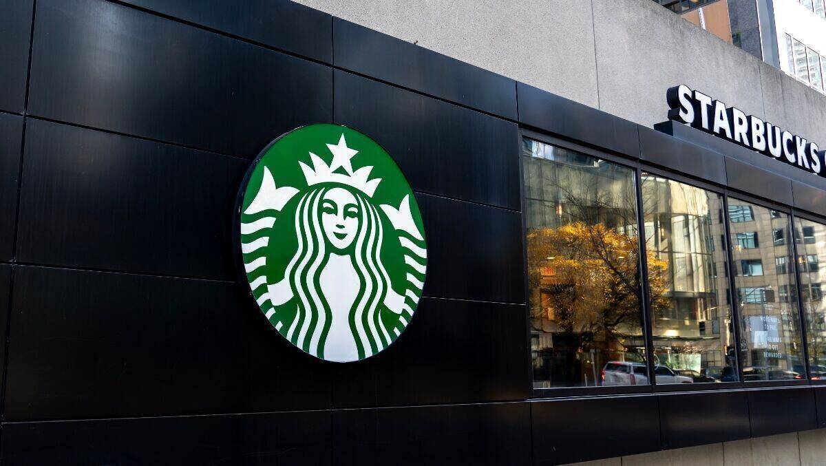 Gegen Starbucks sieht die Konkurrenz bei Social Media ziemlich alt aus.
