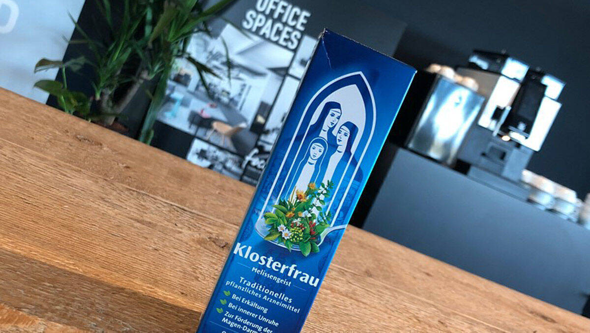 Die Sieger fliegen zur Creative Week in New York. 2021 natürlich. Die Tickets sponsert W&V-Partner Klosterfrau. Die Plätze zwei und drei gewinnen Tickets für die Munich Marketing Week vom 3. bis 5. November 2020.