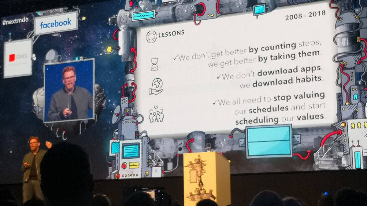 Für die Keynote auf der inzwischen zweiten NextM in Düsseldorf stand Chris Dancy, der "Most Connected Human on Earth”, auf der Bühne