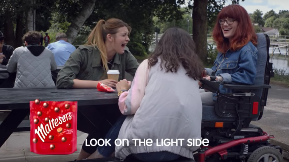 Die Kampagne stammt von AMV BBDO.