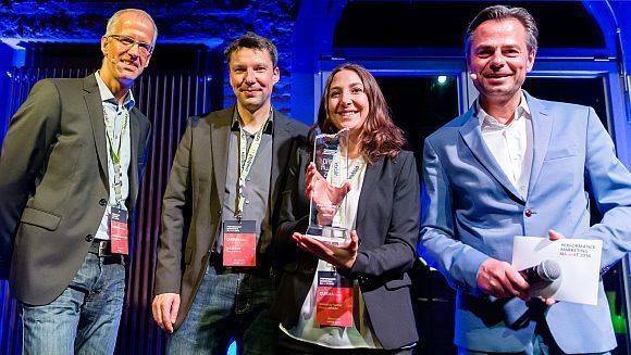 Frank Rauchfuß (CEO Intelliad), Thomas Grabolle (Quisma), Christina Neuhofer (Quisma) und Moderator Michael Sporer. (v.l.)