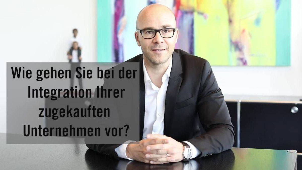Im Videointerview spricht Ströer-CEO Christian Schmalzl über Wachstum und Integrationsstrategien des Digitalvermarkters.