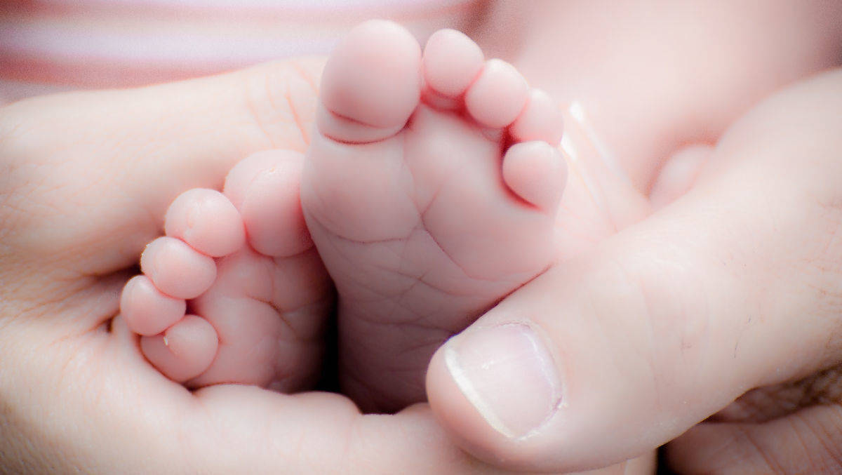 Auch an Vätern geht die Schwangerschaft nicht spurlos vorüber.