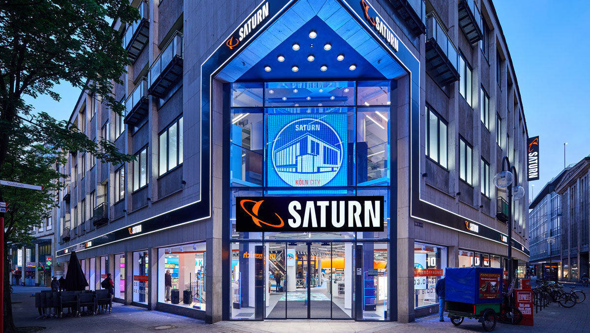 Saturns Kölner Flagship-Store will das neue Markenversprechen einlösen: Technik erleben.