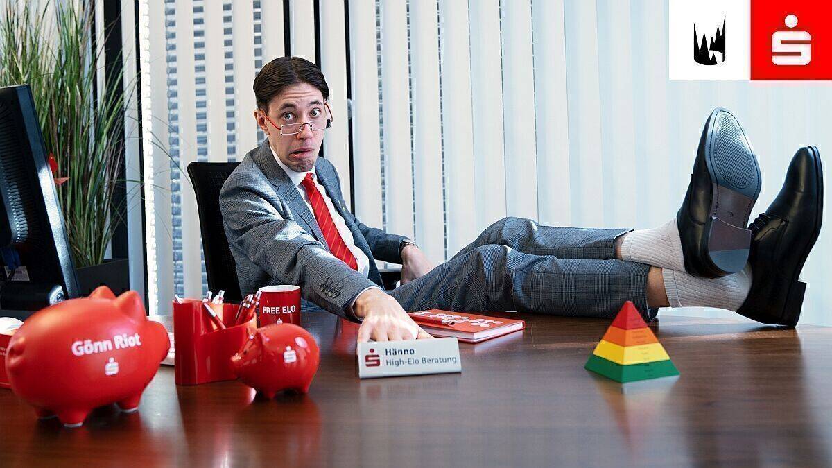 HandOfBlood alias Hänno tritt als Sparkassen-Berater in Sachen E-Sports in Aktion.