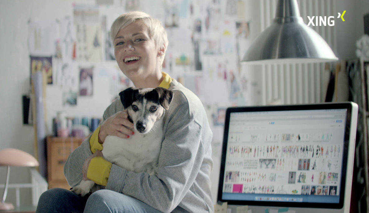 Xing als Marketingkanal ist längst ein Muss. (Foto: Szene aus einem TV-Spot)