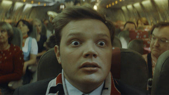 Ein englischer Fußballfan fliegt mit einer deutschen Fluggesellschaft zur EM.