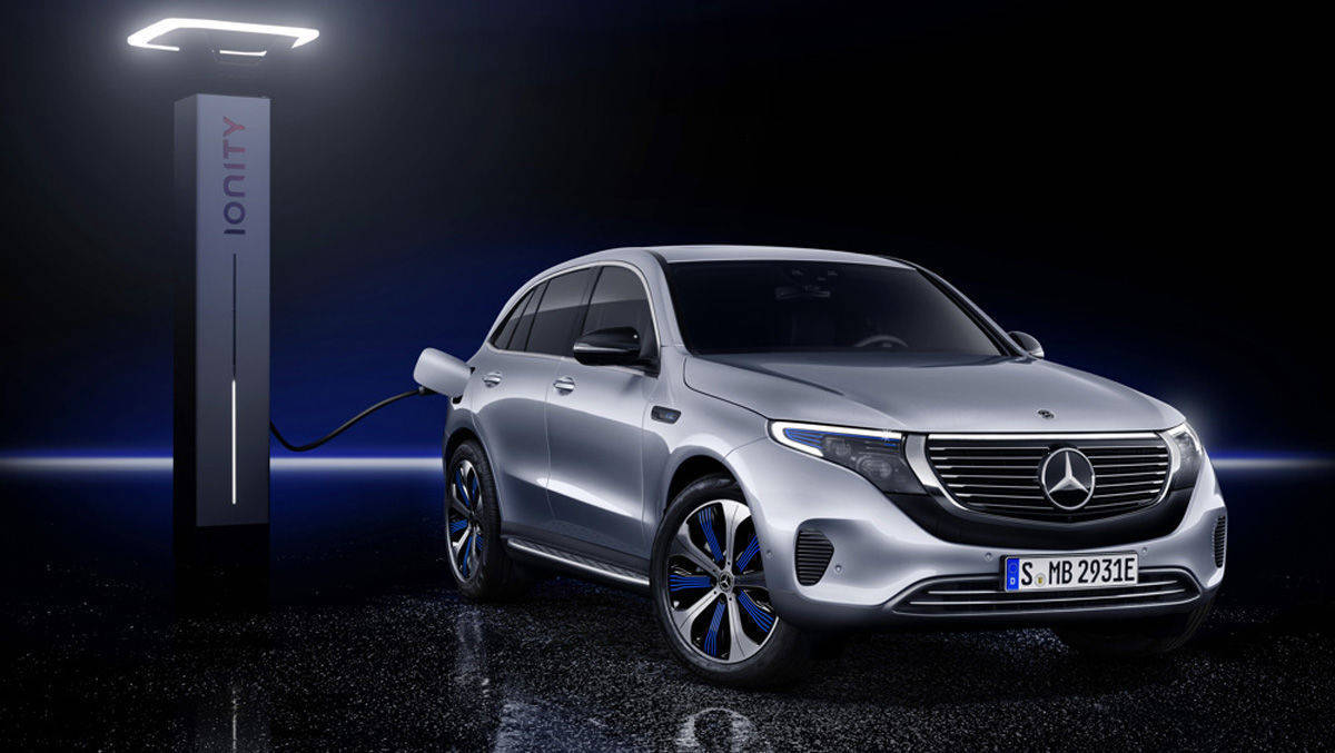 Der EQC ähnelt zwar dem GLC, soll aber keineswegs dessen kleiner Elektro-Bruder sein.