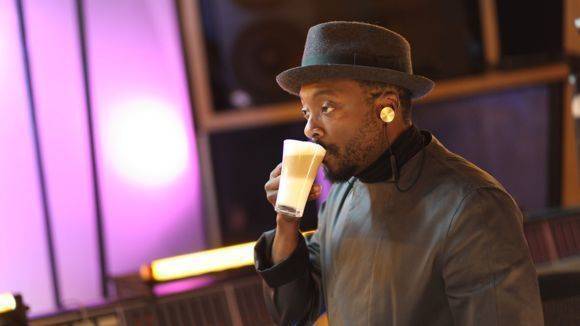 Auch eine Kaffeepause ist für den Rapper Will.i.am zwischendurch mal drin.