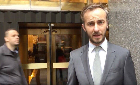 Jan Böhmermanns Videoaufruf: Zuschauer sollen die Gags senden - ihm sei es "zu riskant, zu viel juristischer Ärger. Witze selber machen: Nicht mein Ding", erklärt er in dem Clip.