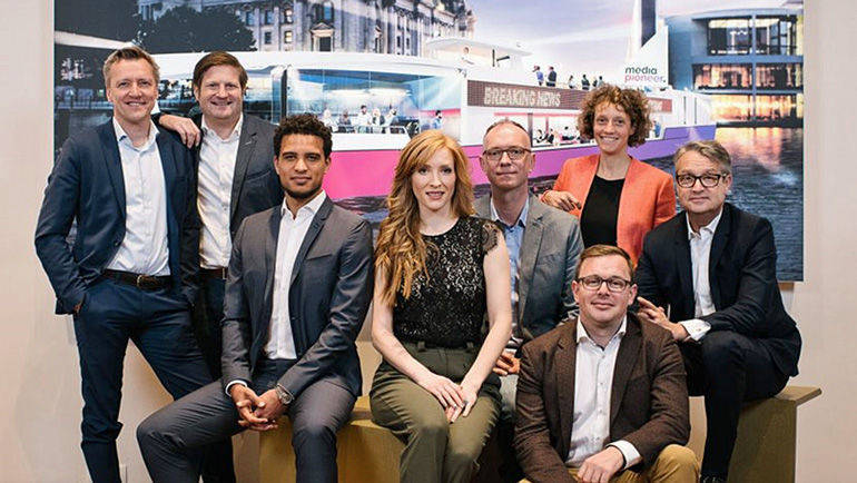Das Leitungsteam von Media Pioneer (v.l.n.r.): Ingo Rieper, Michael Bröcker, Michael Iseghohi, Chelsea Spieker, Mark Schubert, Max Franke, Charlotte Schüller und Gabor Steingart