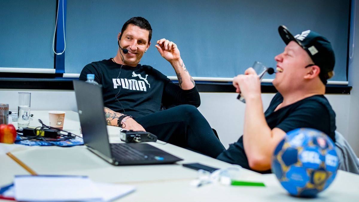 Handball-Ikone Stefan Kretzschmar und Sky-Moderator Florian (Schmiso) Schmidt-Sommerfeld im Podcast-Gespräch