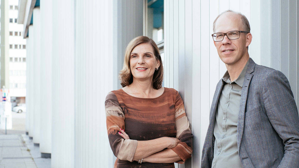 Edith Stier-Thompson und Frank Stadthoewer von News Aktuell.