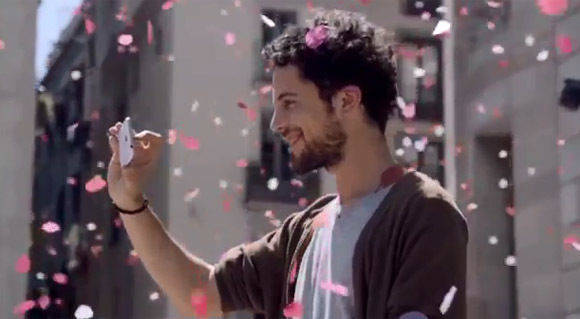 2013 machte die Telekom Tom Odells Single "Another Love" zum Hit, als sie den Song im Werbespot für das LTE-100-Netz verwendete.