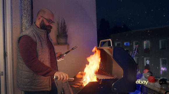Warum das Weihnachtsessen nicht mal am Grill zubereiten?