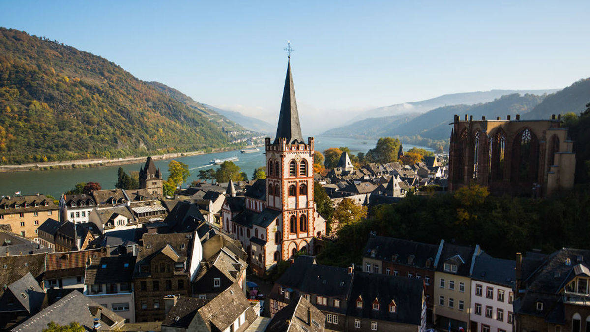 Blick auf Bacharach: Das Obere Mittelrheintal gehört zum Unesco-Welterbe.