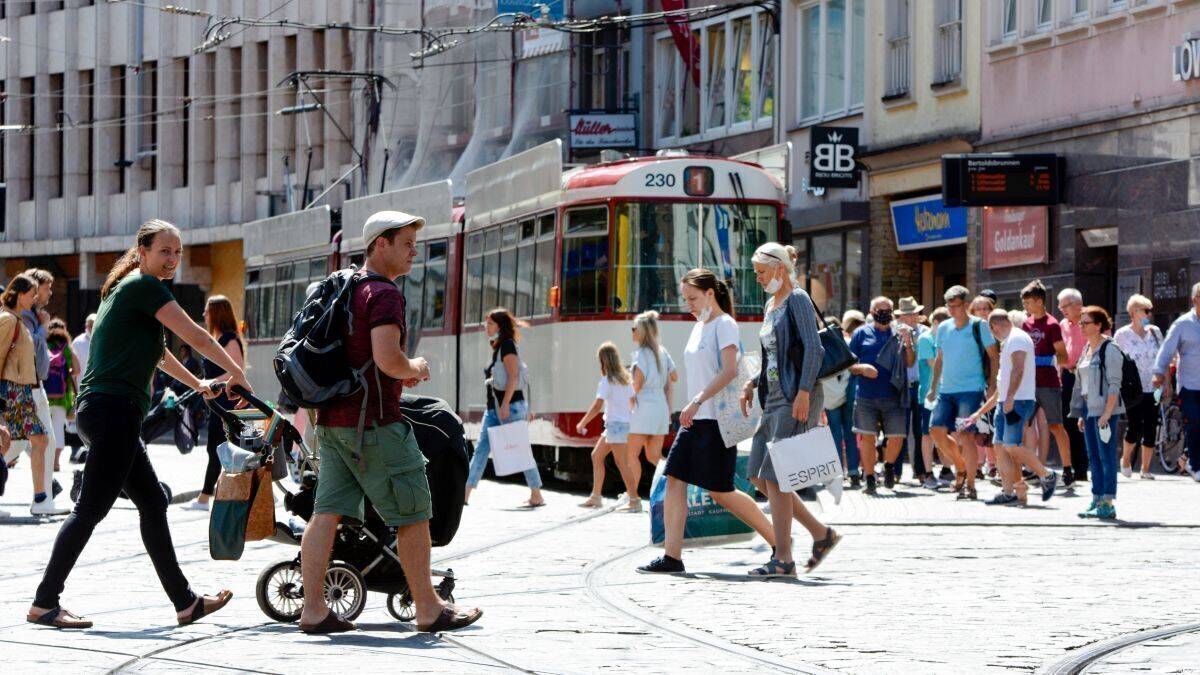 Inzwischen sind die Innenstädte wieder belebter.