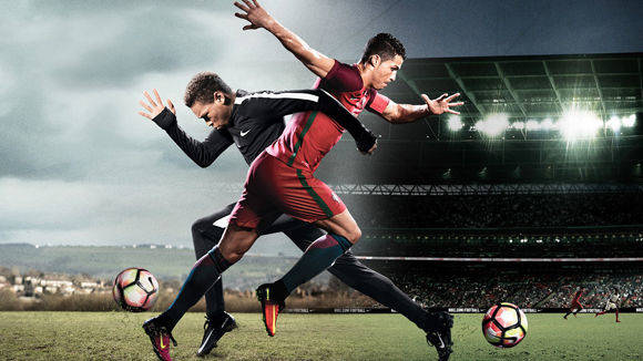 Im Spot "The Switch" tauscht Ronaldo seinen Körper mit einem Teenager. Eine emotionale Story, die bei den Fans ankommt.