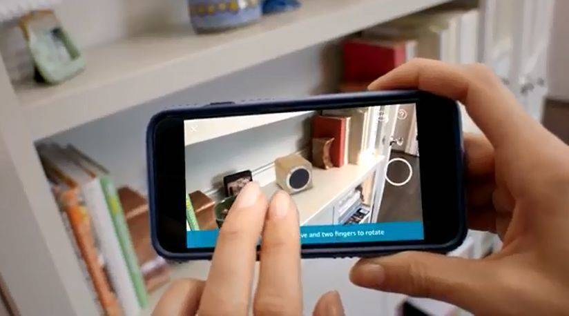 Per AR kann man sehen, wie sich Möbel und Dekoartikel im eigenen Wohnzimmer machen.