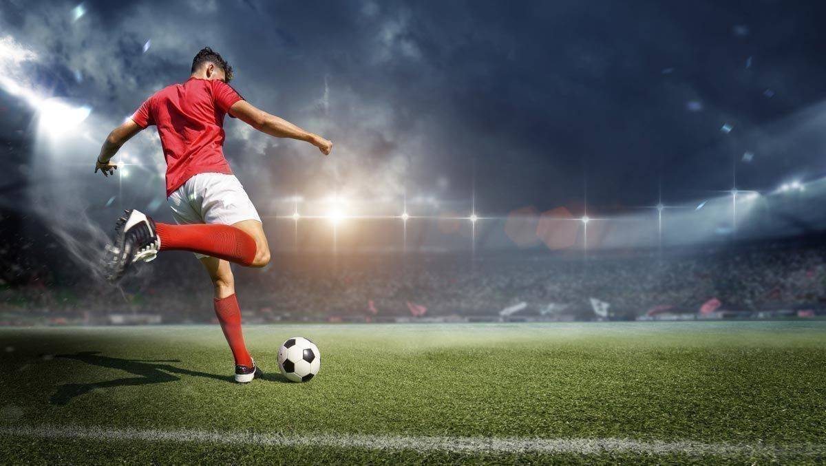 Für den Rest des Jahres spielt die Fußball-Bundesliga nur noch vor leeren Rängen.