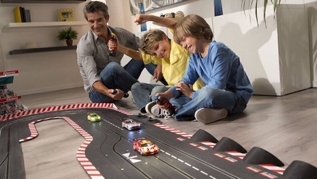 Wer sichert sich auf der Carrera-Bahn die Pole Position?