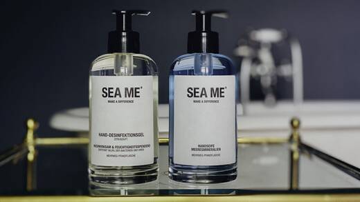 Warum müssen es immer quietschbunte Plastikflaschen sein? "Nachhaltigkeit und Design schließen sich meiner Meinung nach nicht aus", sagt Sea-Me-Gründer Lars Buck.