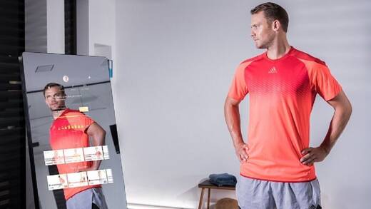 Auch Fußballer Manuel Neuer hat in das Fit-Tech investiert.